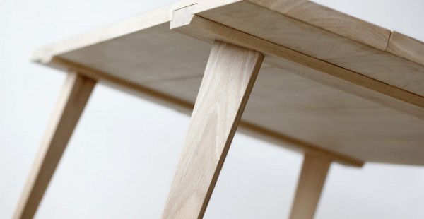 Timber-table-assembler-par-Julian-Kyhl-design-danemark-blog-espritdesign-11